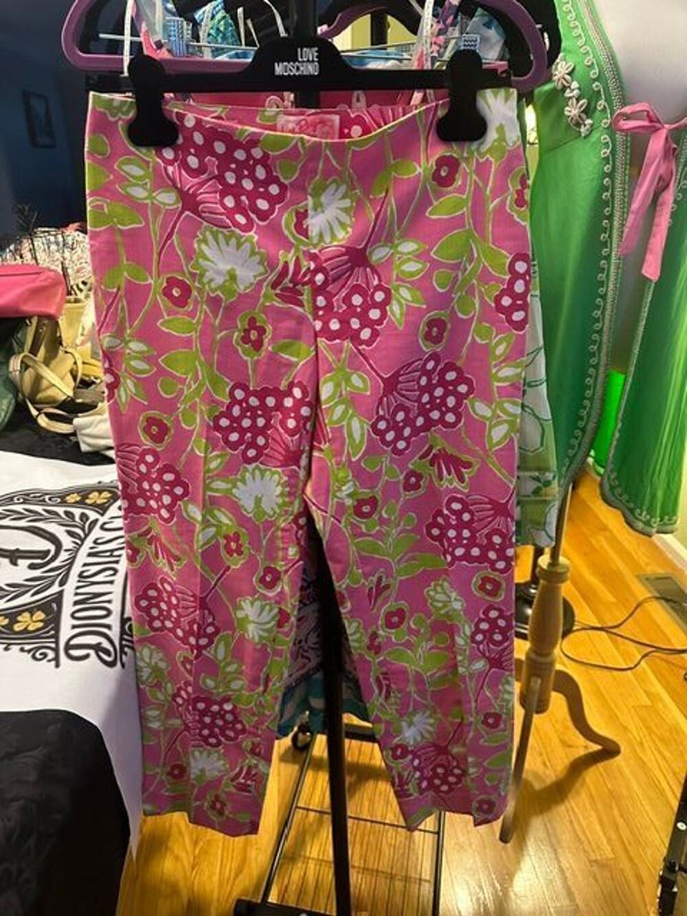 Lilly Pulitzer Originals Roslyn Hotty Capri Crop Pants EUC Size 4